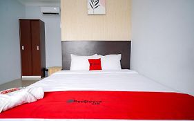 RedDoorz Plus Syariah at Jalan Pramuka Lampung